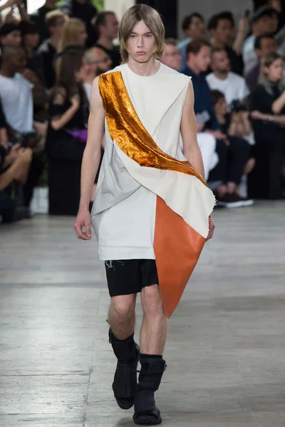 Look 34